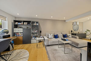 Reception Room- click for photo gallery